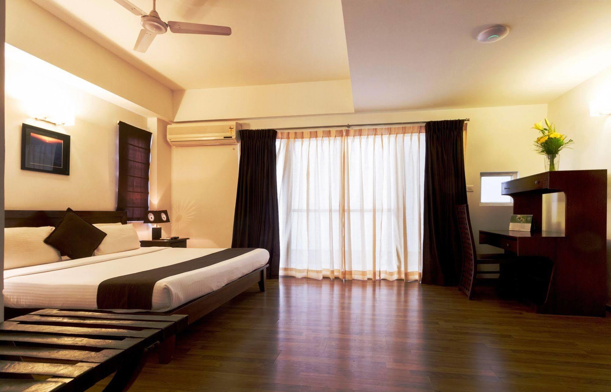 Maple Suites, Serviced Apartments Bangalore Bagian luar foto