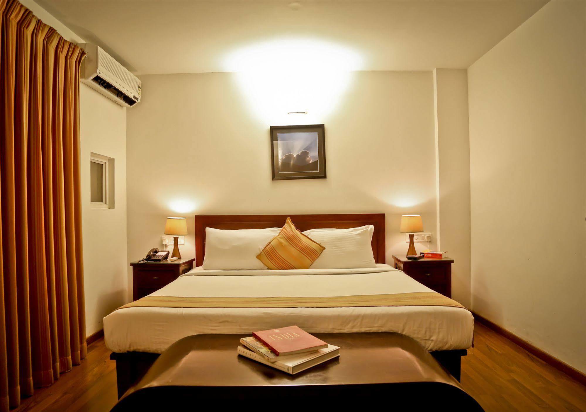 Maple Suites, Serviced Apartments Bangalore Bagian luar foto